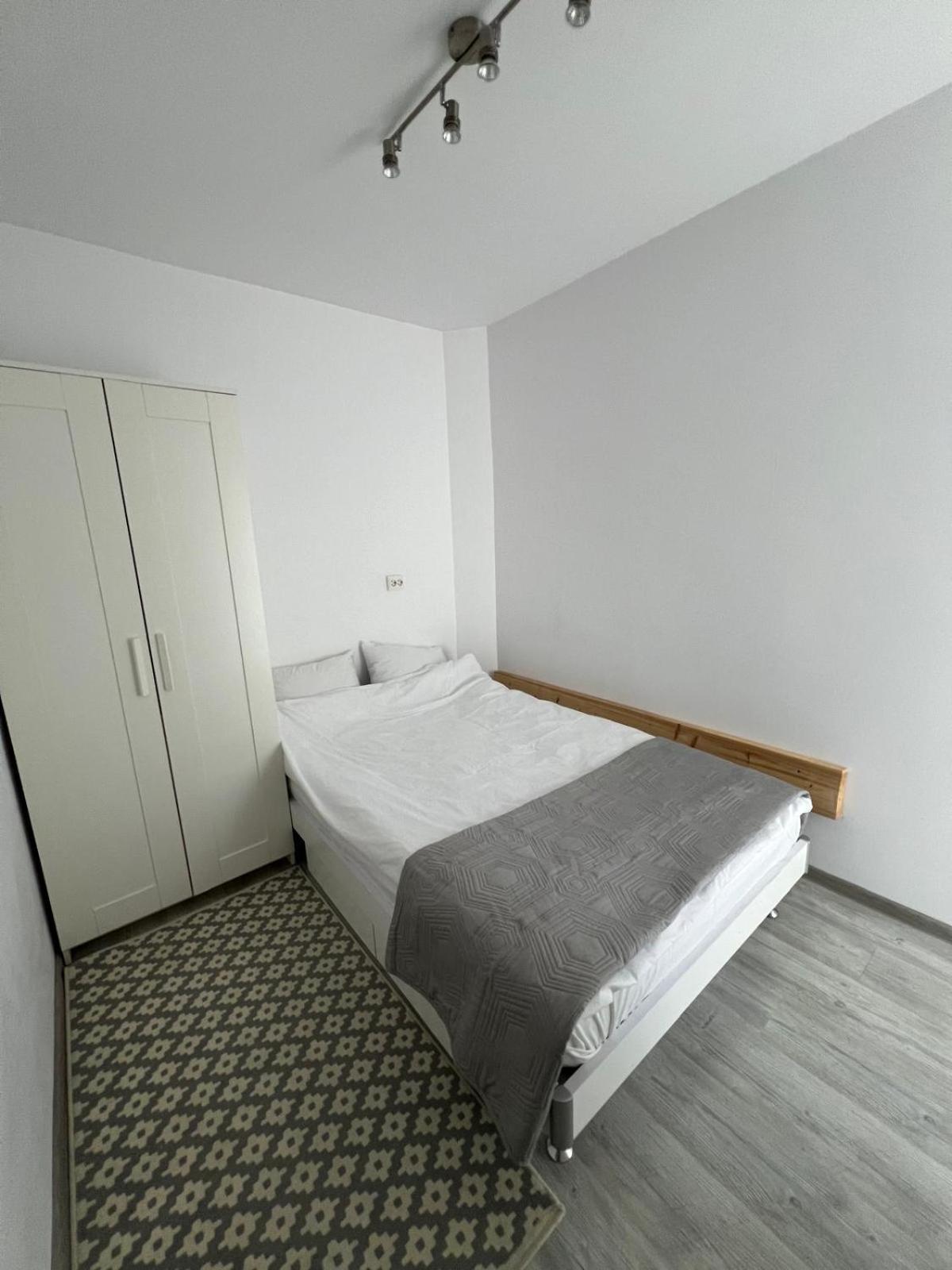 Luxus Cluj Airport Apartments ภายนอก รูปภาพ
